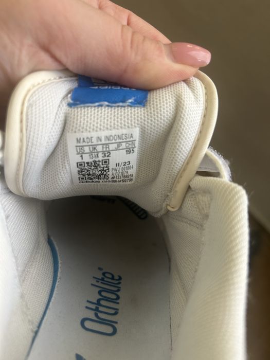 Adidasi Adidas marimea 32
