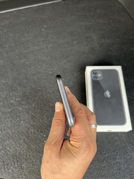 Iphone 11 128 gb hotirali batare 74%