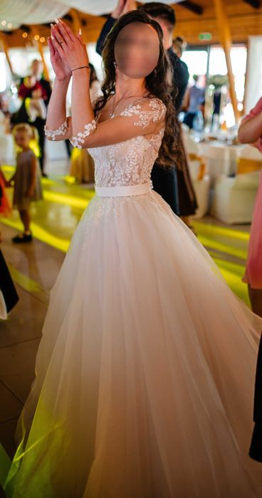 Vand rochie de mireasa