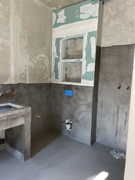 Executam orice fel de finisaje interioare si exterioare