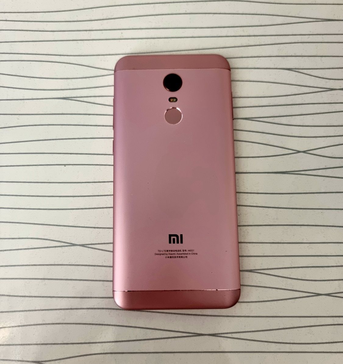 Redmi 5 plus sotiladi, a'lo xolati