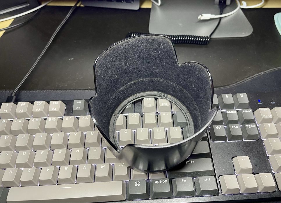 Parasolar original Canon ET-86, pt obiectiv 70-200mm F2.8 L IS USM mk1