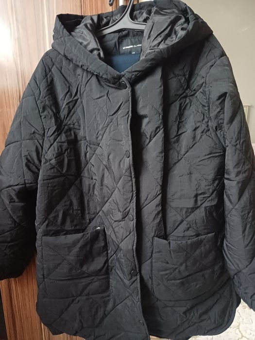 Куртка женская хорошом состоянии новой размер 46.