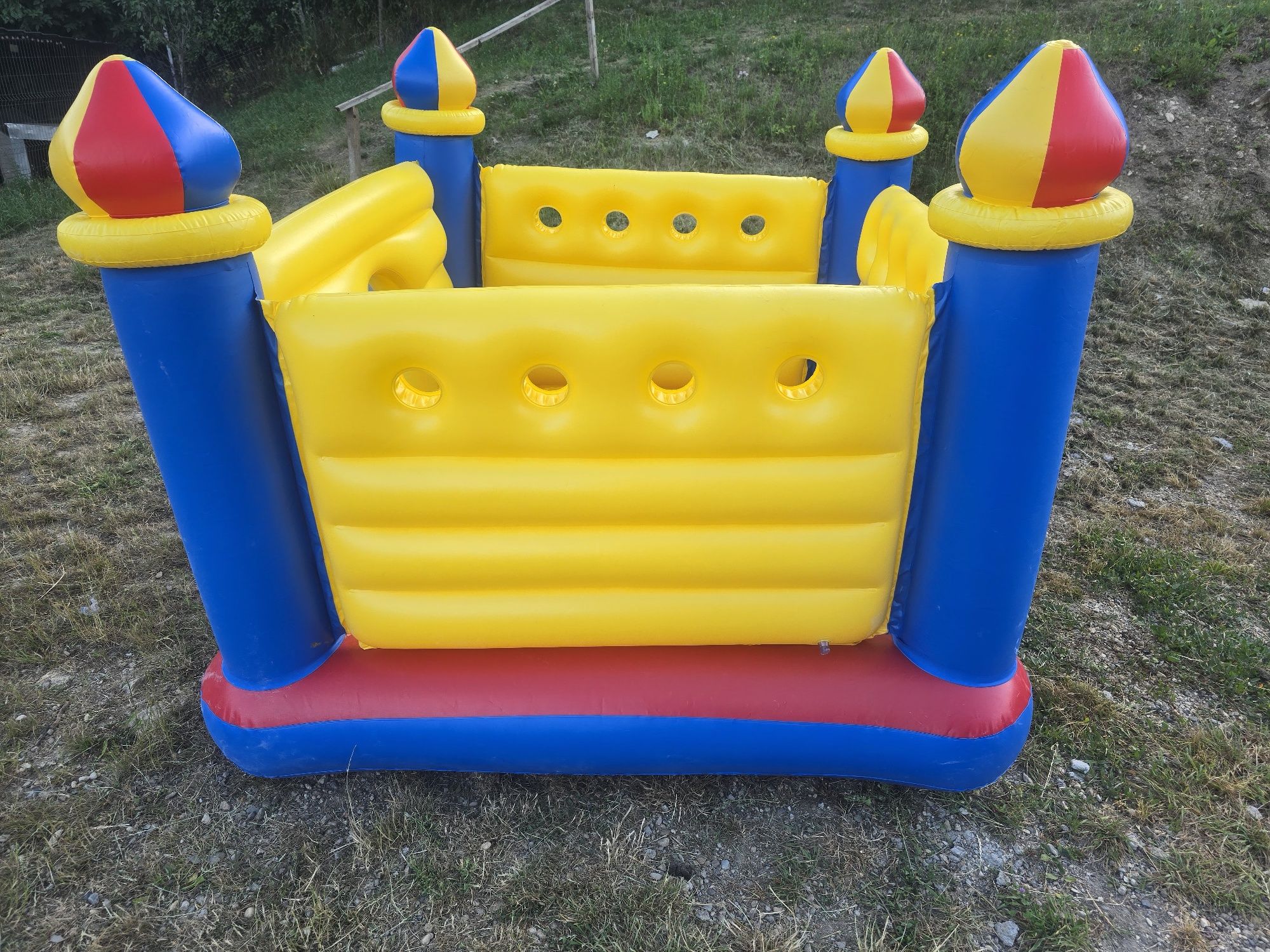 Castel gonflabil pentru copii, 4 coloane, Intex Galben Albastru, dimen
