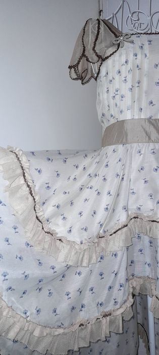 Rochita asimetrica stil Zimmermann