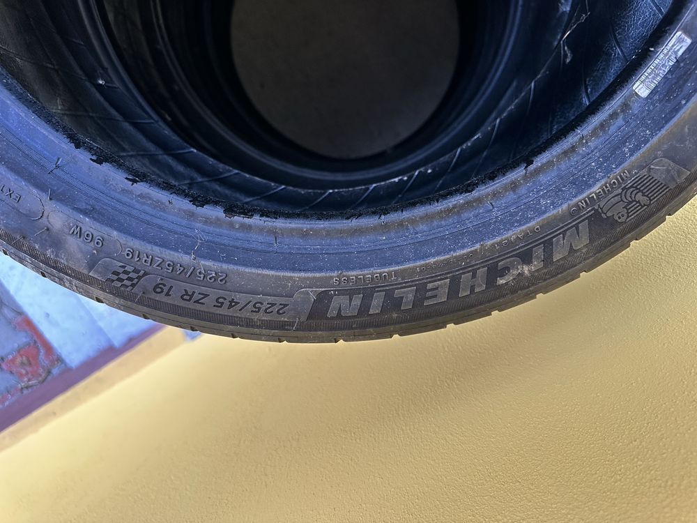 Cauciucuri anvelope vara 225 45 19 DOT19 Michelin