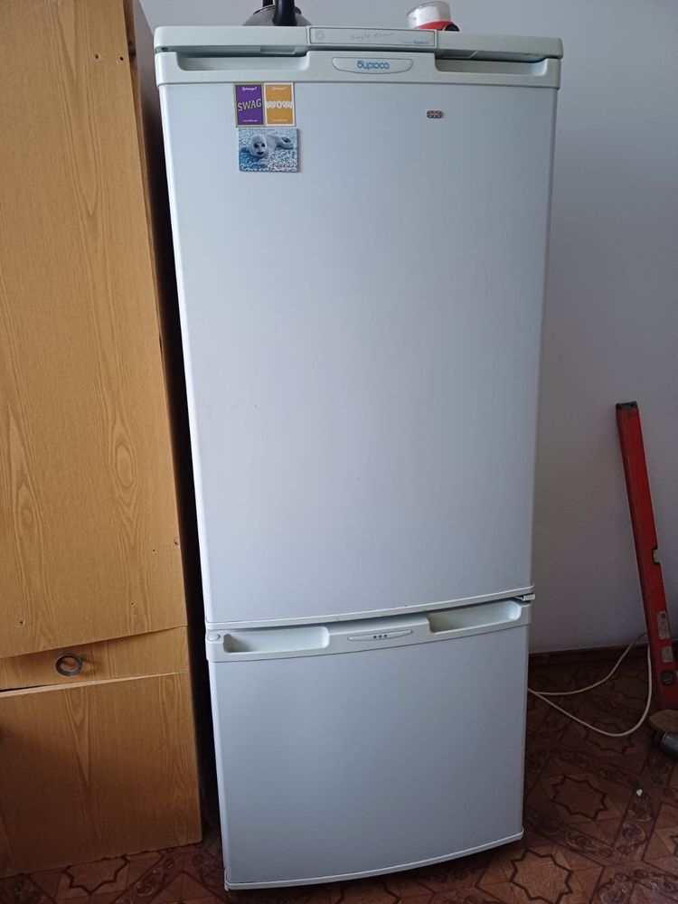 Продам холодильник за 5000 тенге