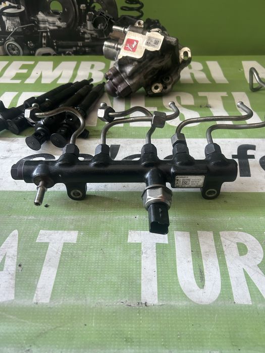 Rampă injectoare completă Ford Kuga 2.0 Tdci 2016