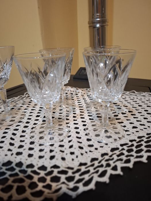 Кристални чаши  със столче
