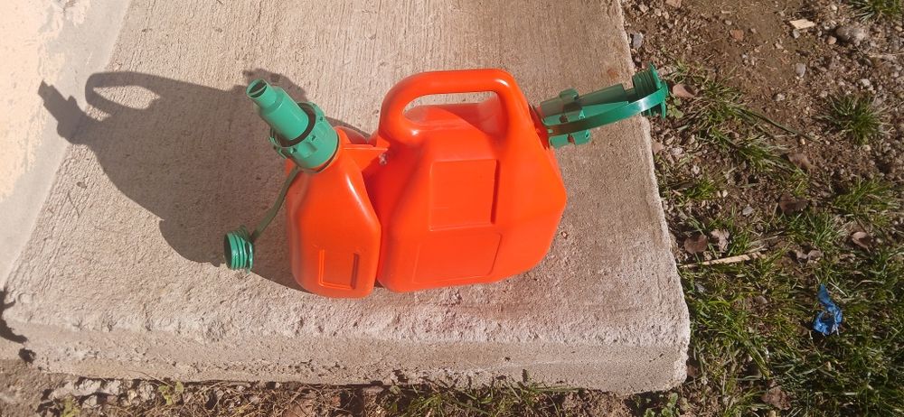 Canistra benzina si ulei 6 l si 2.5 litri