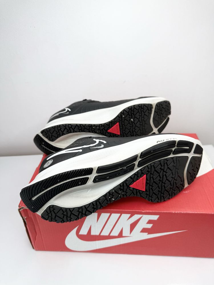 Nike Air Zoom Pegasus 38 Shield (39) Маратонки