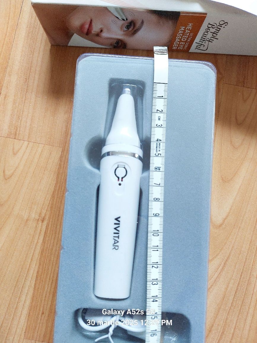 Aparat masaj ochi