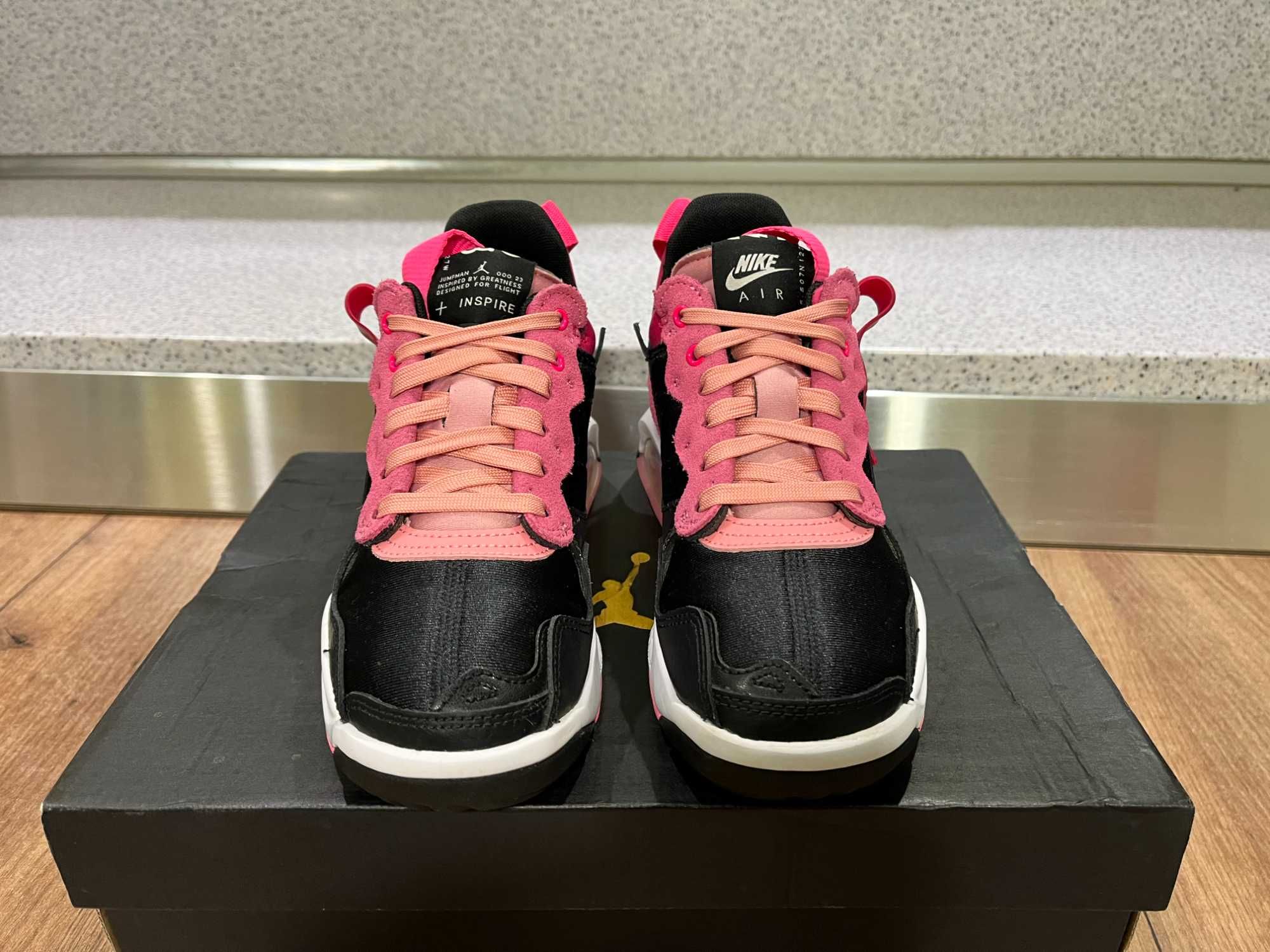 ОРИГИНАЛНИ *** Nike AIr Jordan MA2  'Black Pinksicle'