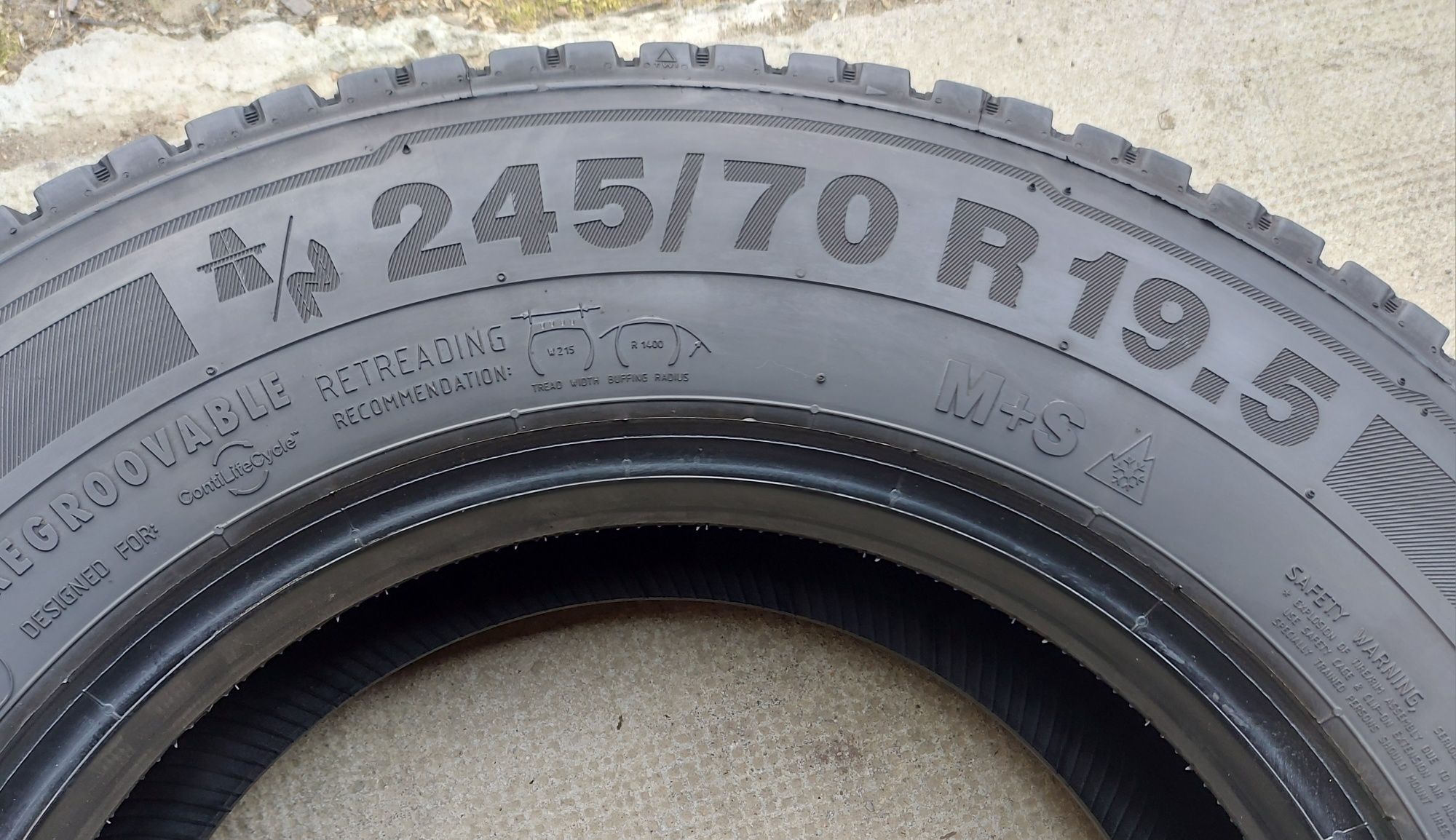 245/70 R19.5 136/134M Continental Conti Hybrid HD3 M+S tracțiune