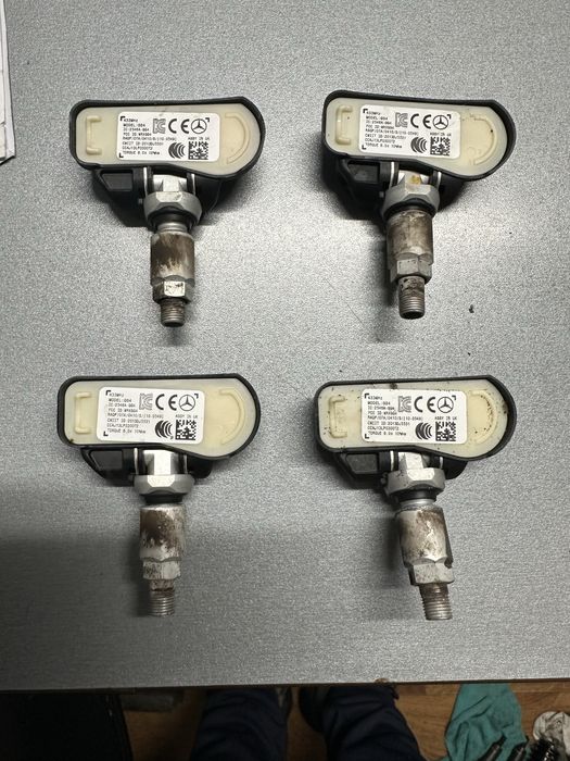 TPMS датчици за гуми за Мерцедес!
