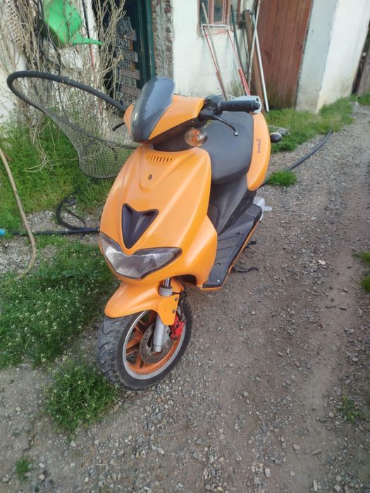 Scuter Keeway 49 cc 2t 1200 lei