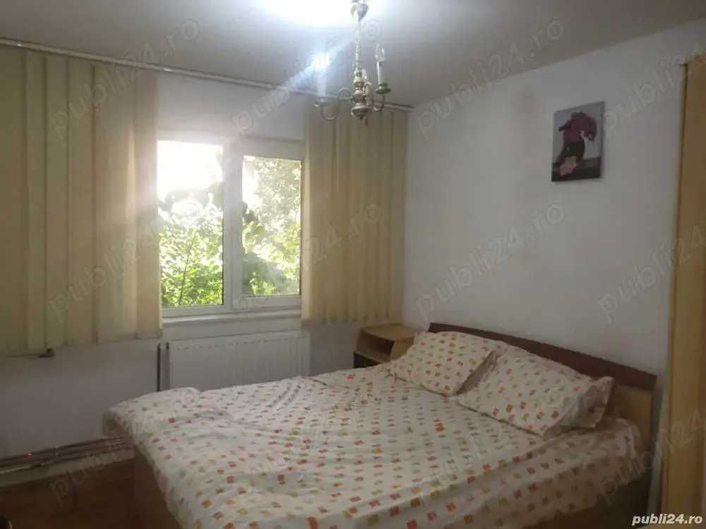 Apartament 2 camere zona Boul Rosu