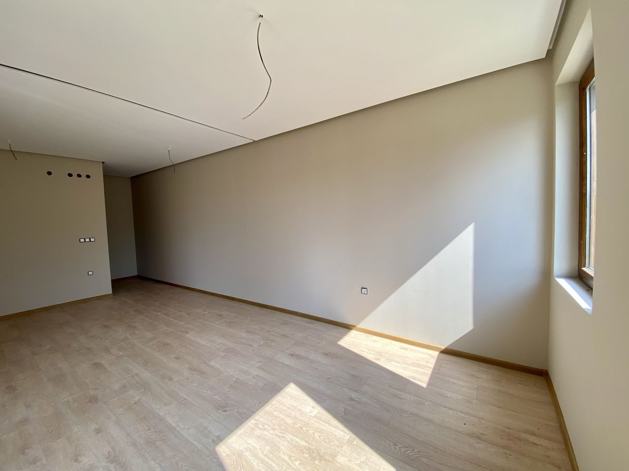 Продава се Двустаен апартамент в Разлог - 56 кв.м за 893 €/кв.м - Снимка #5