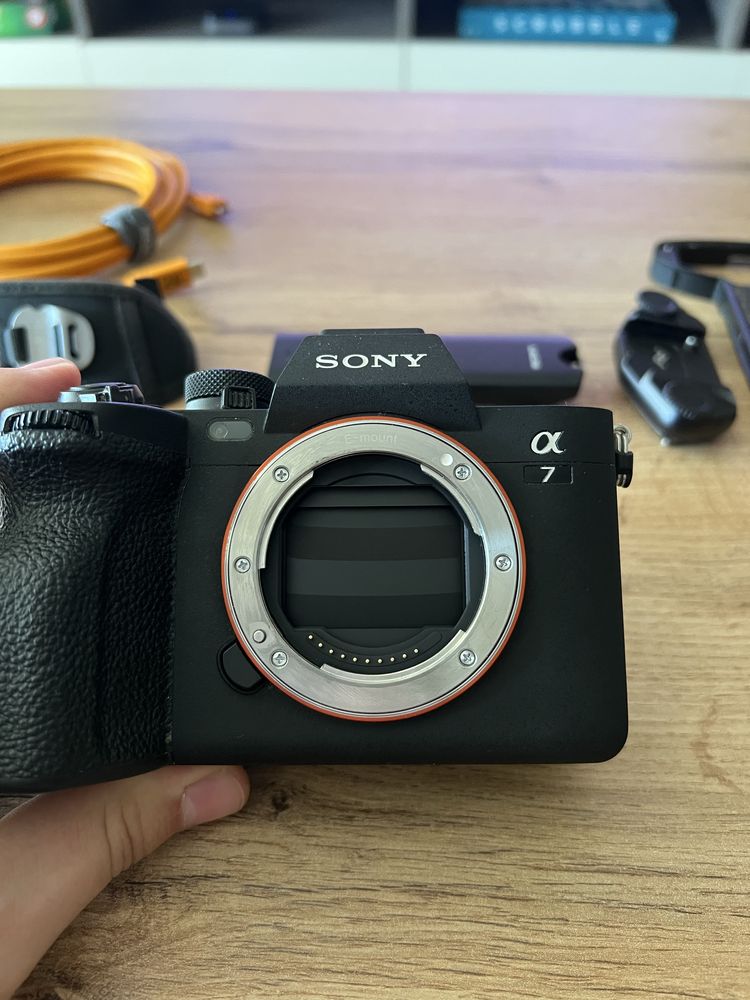 Sony A7 IV (ILCE-7M4) + аксесоари