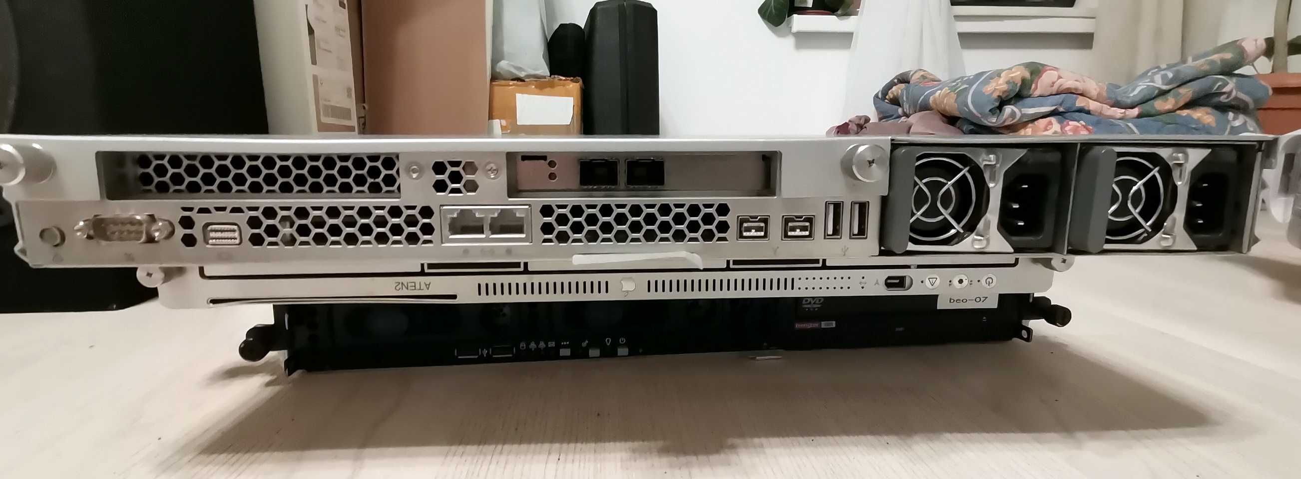 Server Apple Xserve Xeon 2.0 Quad Core A1196 EMC 2107 cu 4 Gb ram