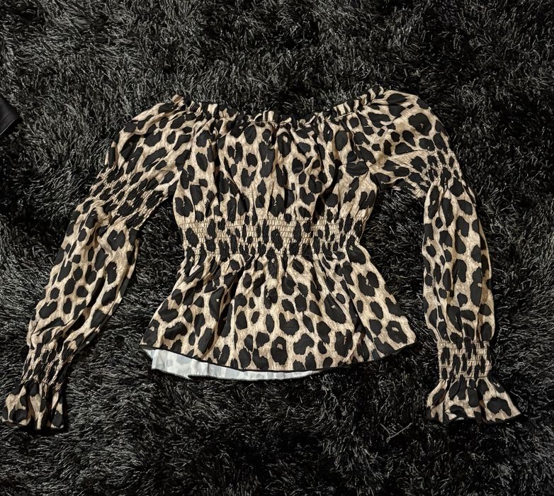 Блуза с дълъг ръкав, неизползвана