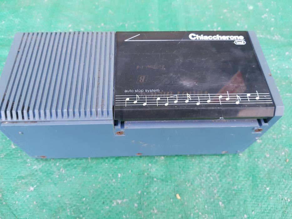 Vând radio casetofon chiaccherone  mono