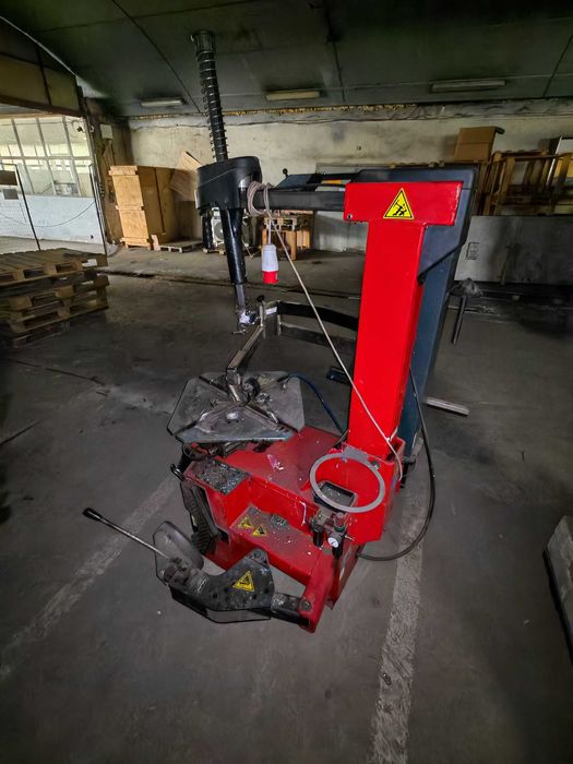 Страхотна гумодемонтажна машина TECO 36 Special GP с RFT рамо