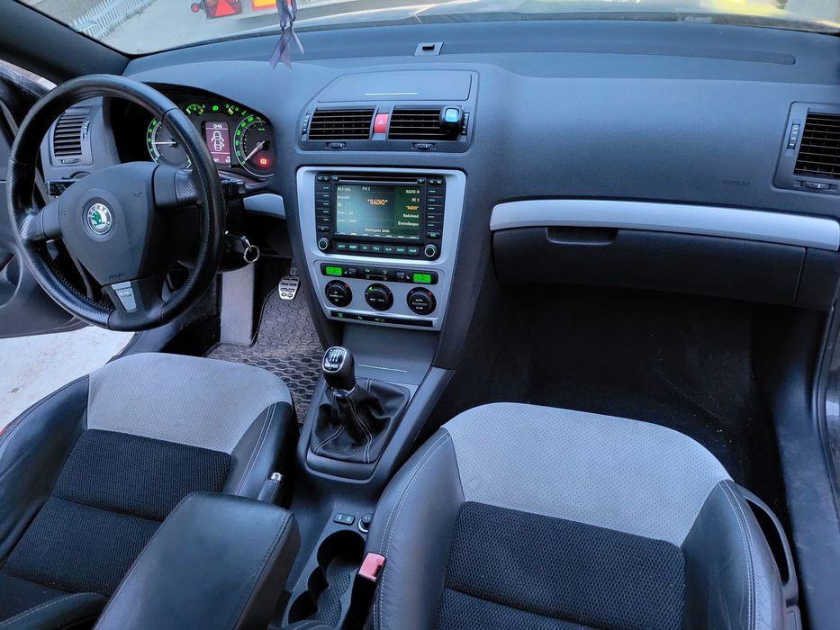 Skoda Octavia VRS Anul 2008 170cp Xenon Trapa Navigație Încălzire scau