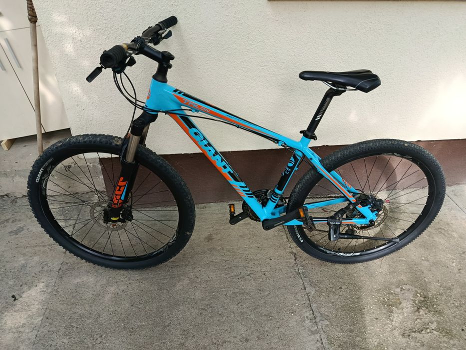 Bicicleta Giant 27,5 .( Cube KTM).