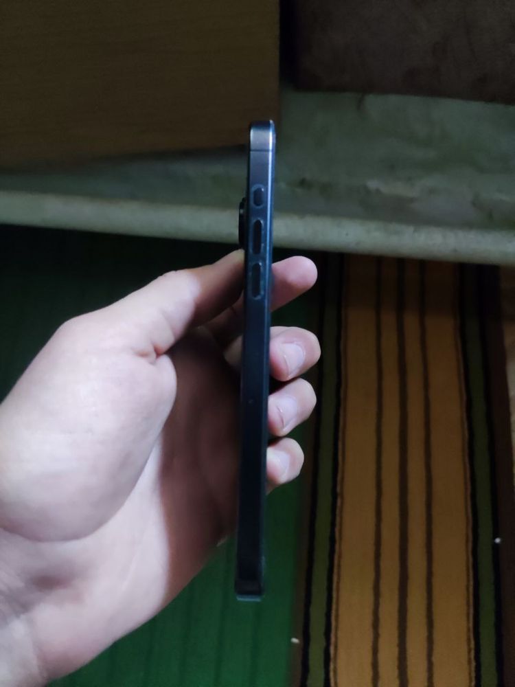 Продам Iphone 15 Про Макс