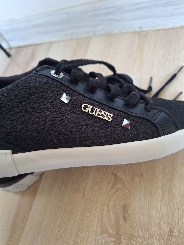 Guess сникърс 38 номер