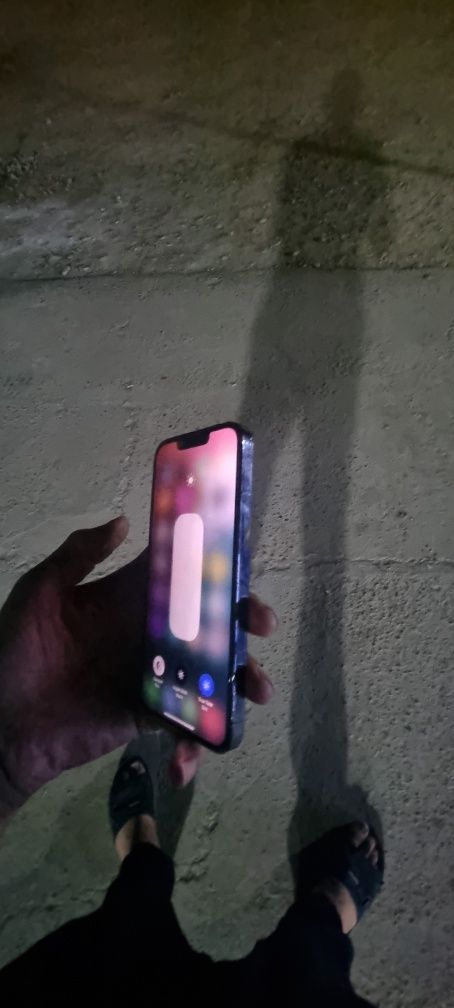Ipon13pro sotiladi