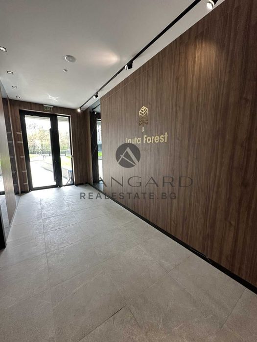 Продава се Тристаен апартамент в Пловдив, Център - 190 кв.м за 971 €/кв.м - Снимка #11