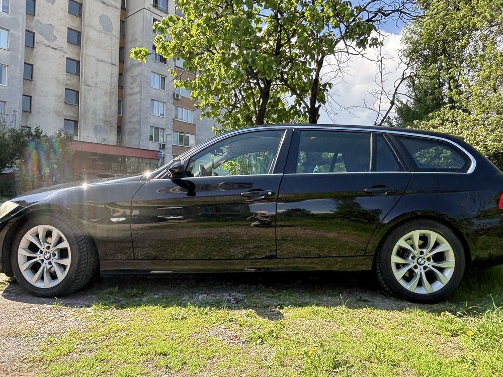 Продавам BMW 325