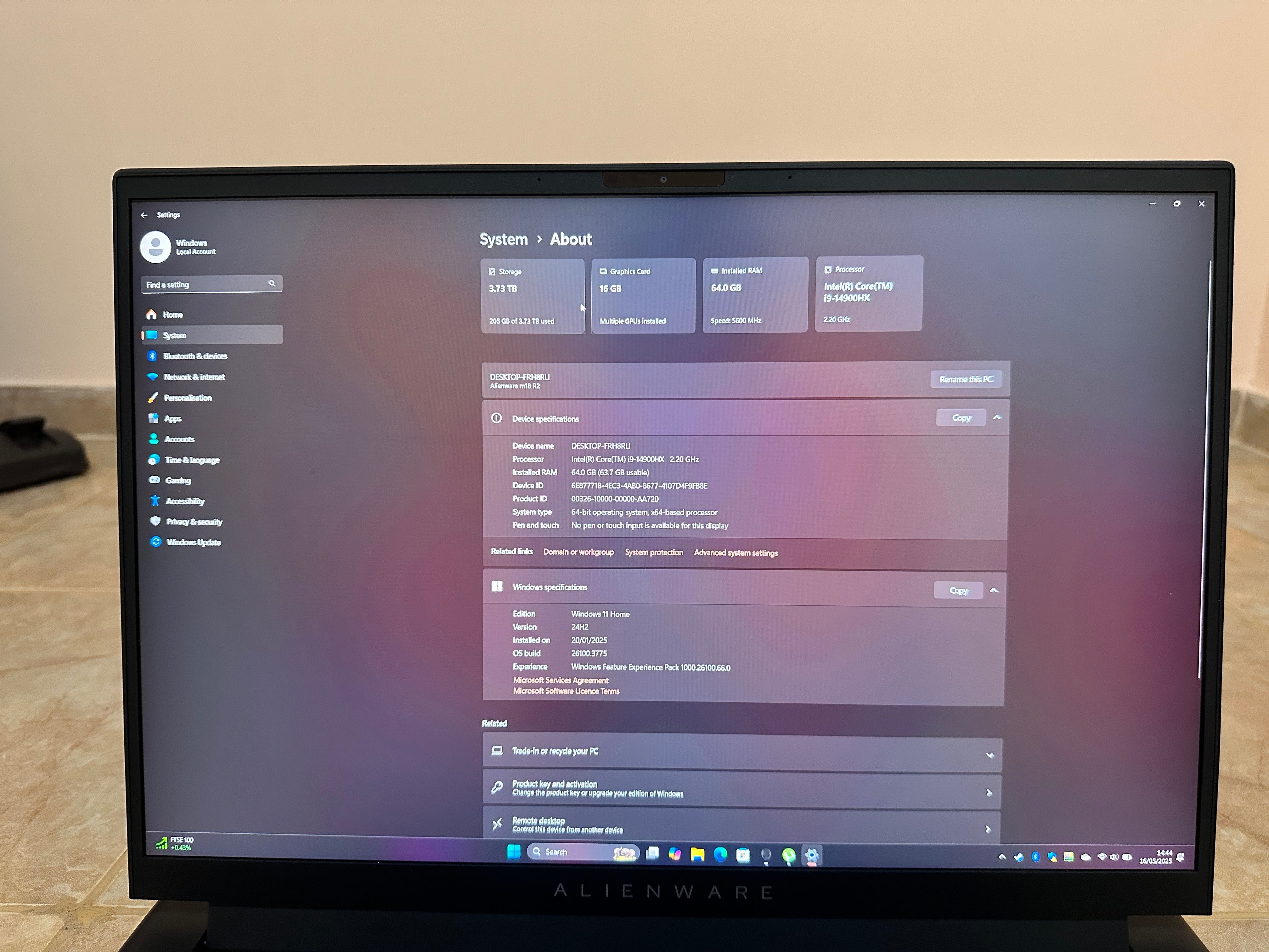Alienware M18 RTX4090 Лаптоп