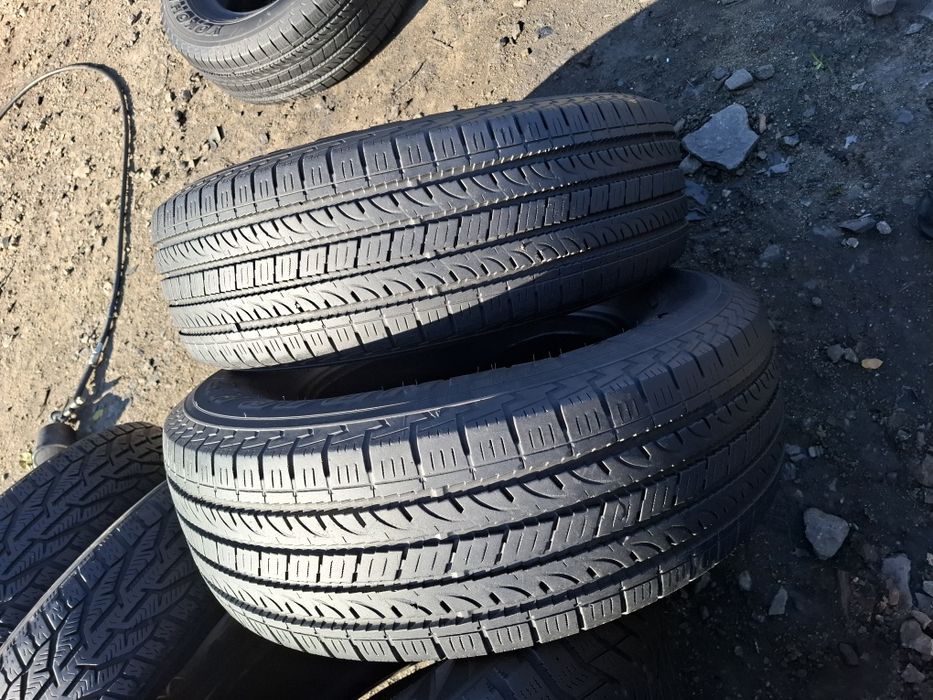 Vand 2 anvelope 245 70 16 yokohana de iarna