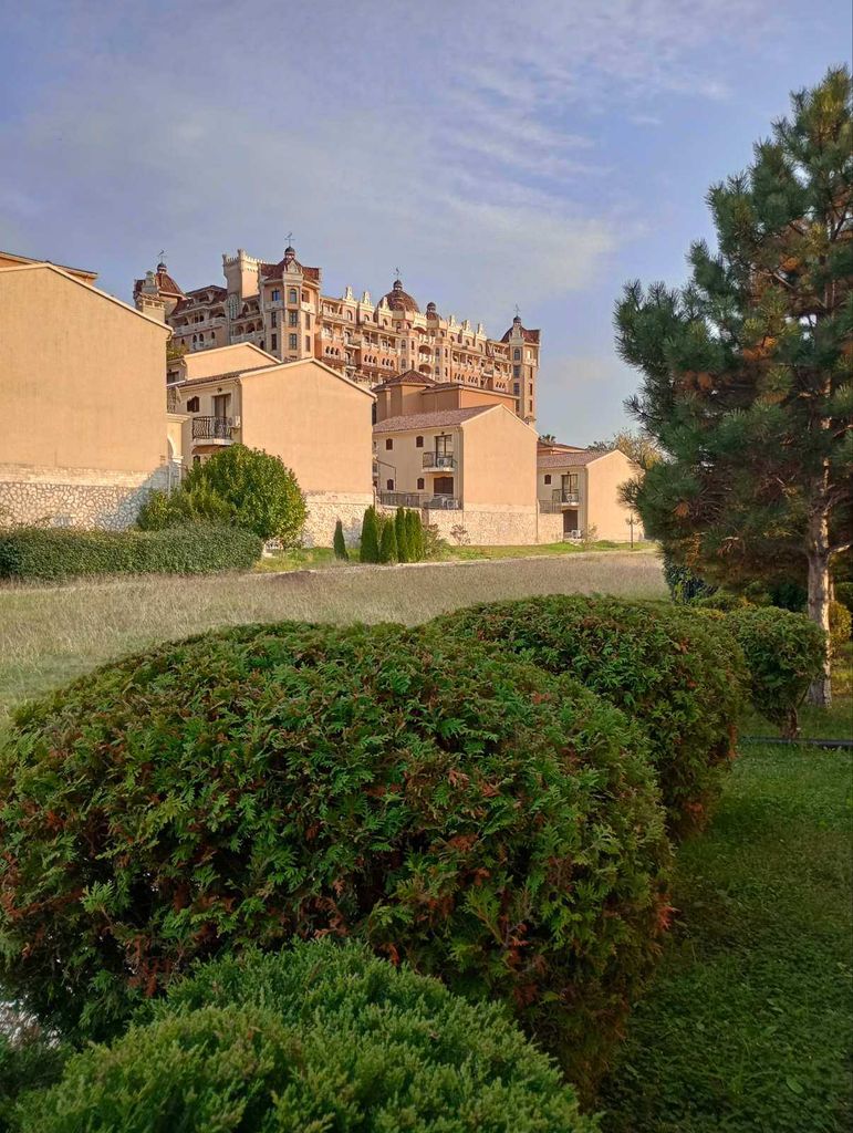 Продава се Двустаен апартамент в к.к. Елените - 56 кв.м за 1411 €/кв.м - Снимка #3
