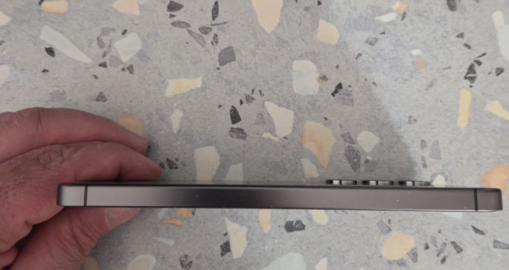 Samsung Galaxy S24 plus