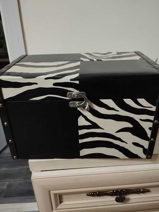 Продается Сундук зебра