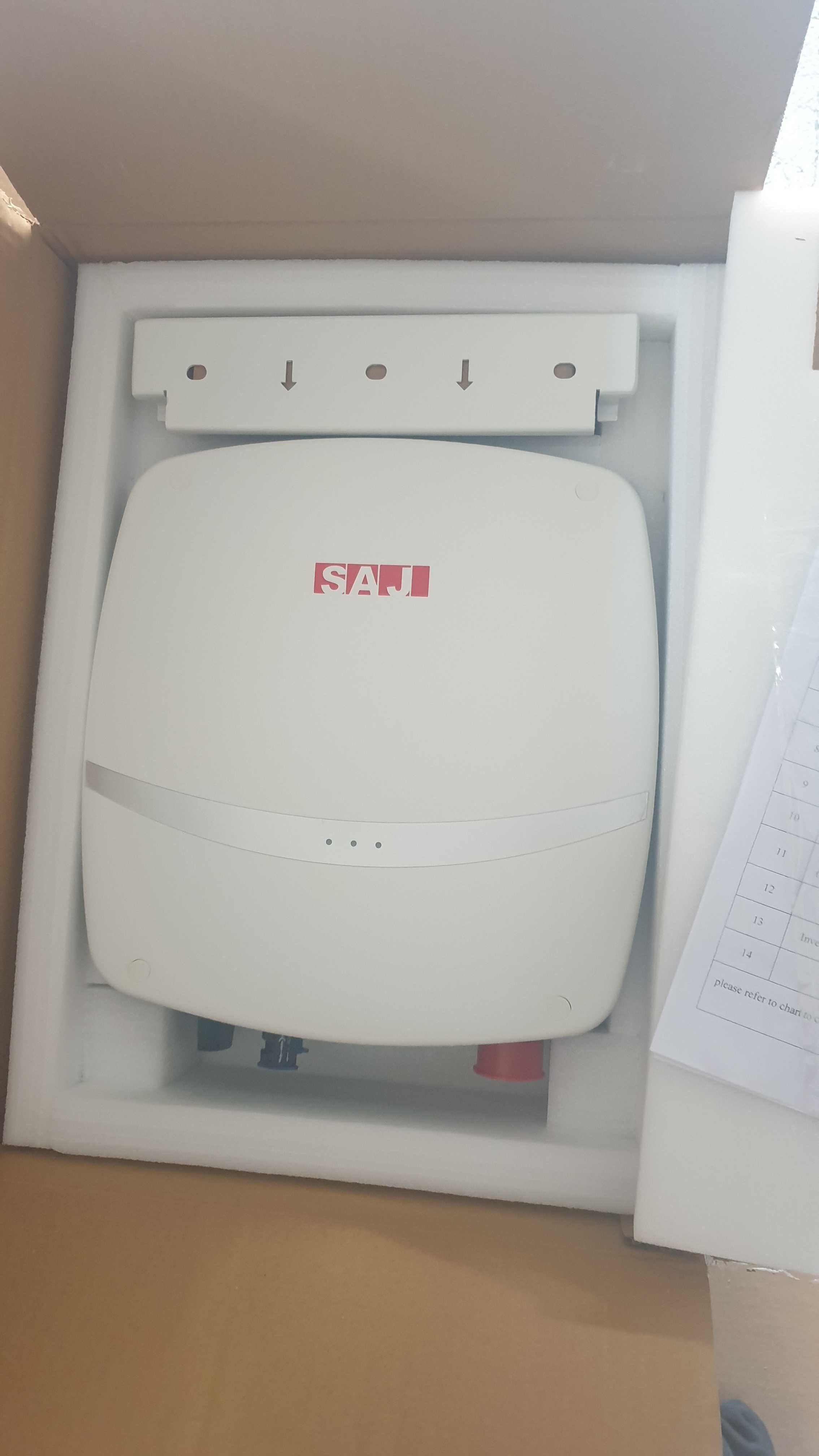 Invertor fotovoltaic