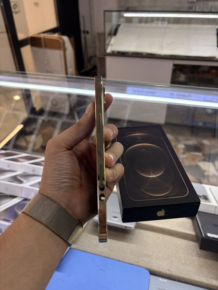 iPhone 12 Pro Max 128 gb gold