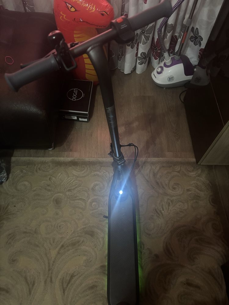 Trotineta electrica Ninebot by Segway Zing С20
