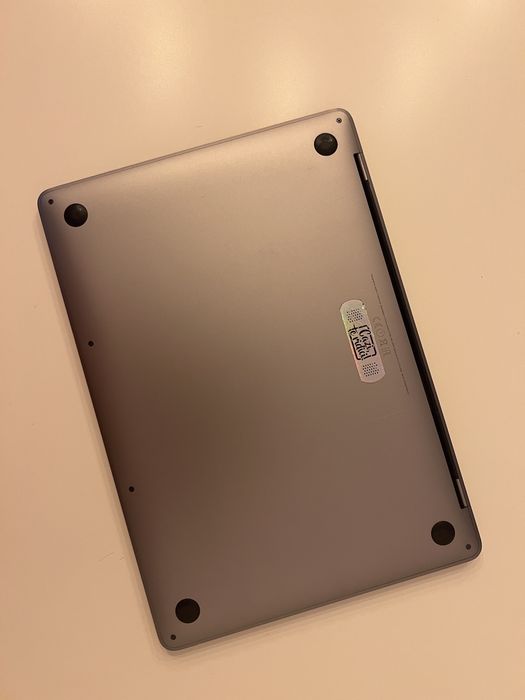 MacBook Pro 2016 i5 13inch 256gb