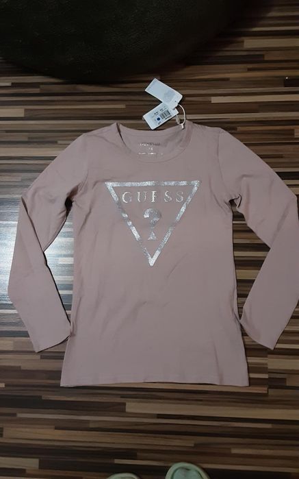 GUESS нова ,с етикети оригинална блуза