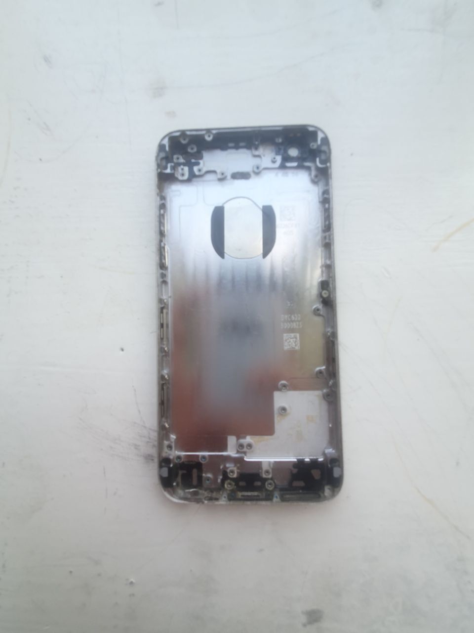 Продам заданию крышку от  iPhone 6