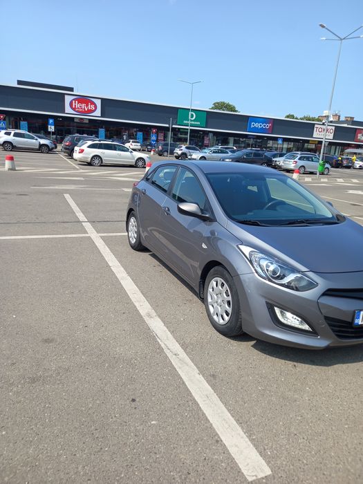 Vând Hyundai i30