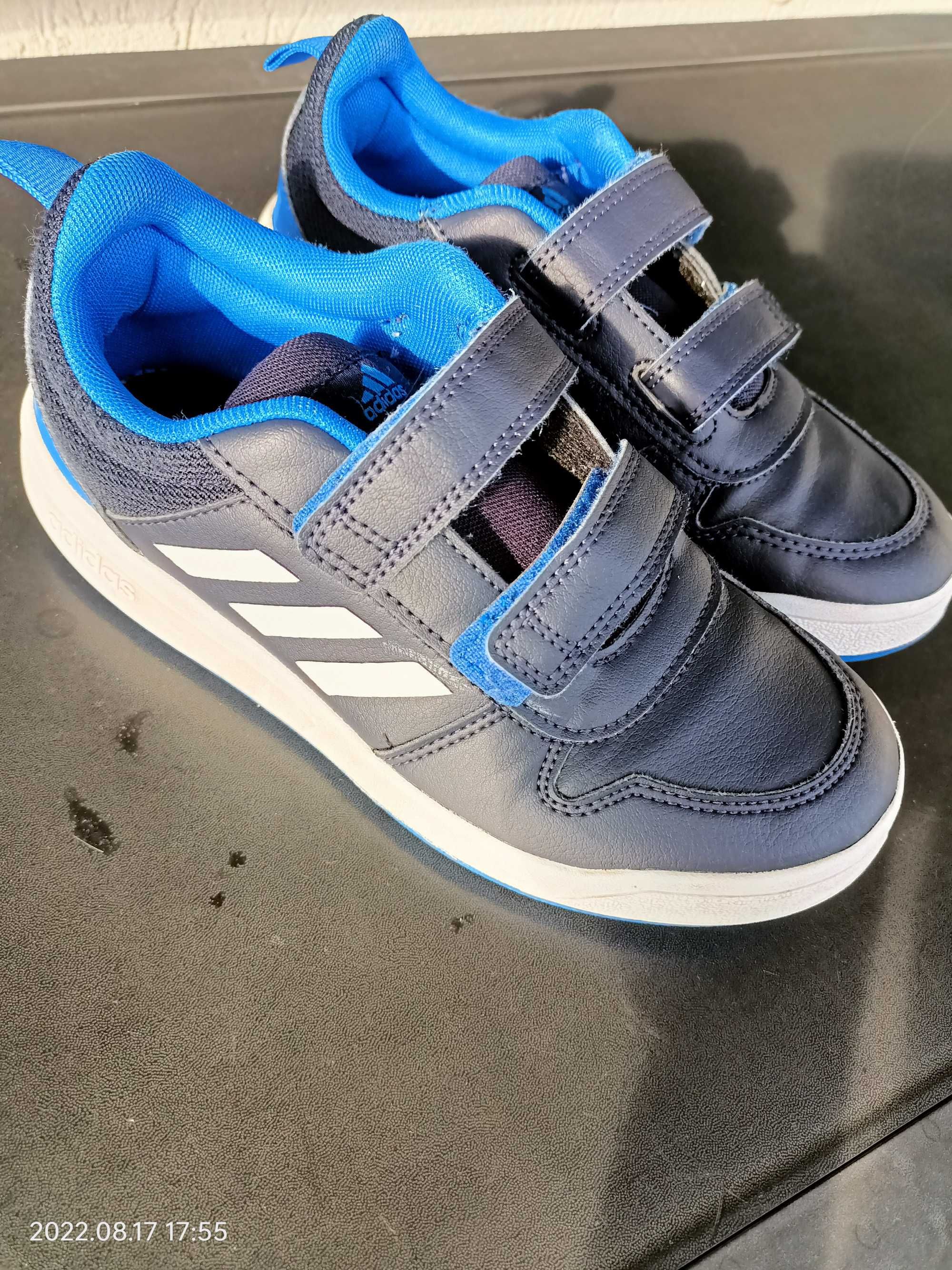 Pantofi Adidas, măr 32