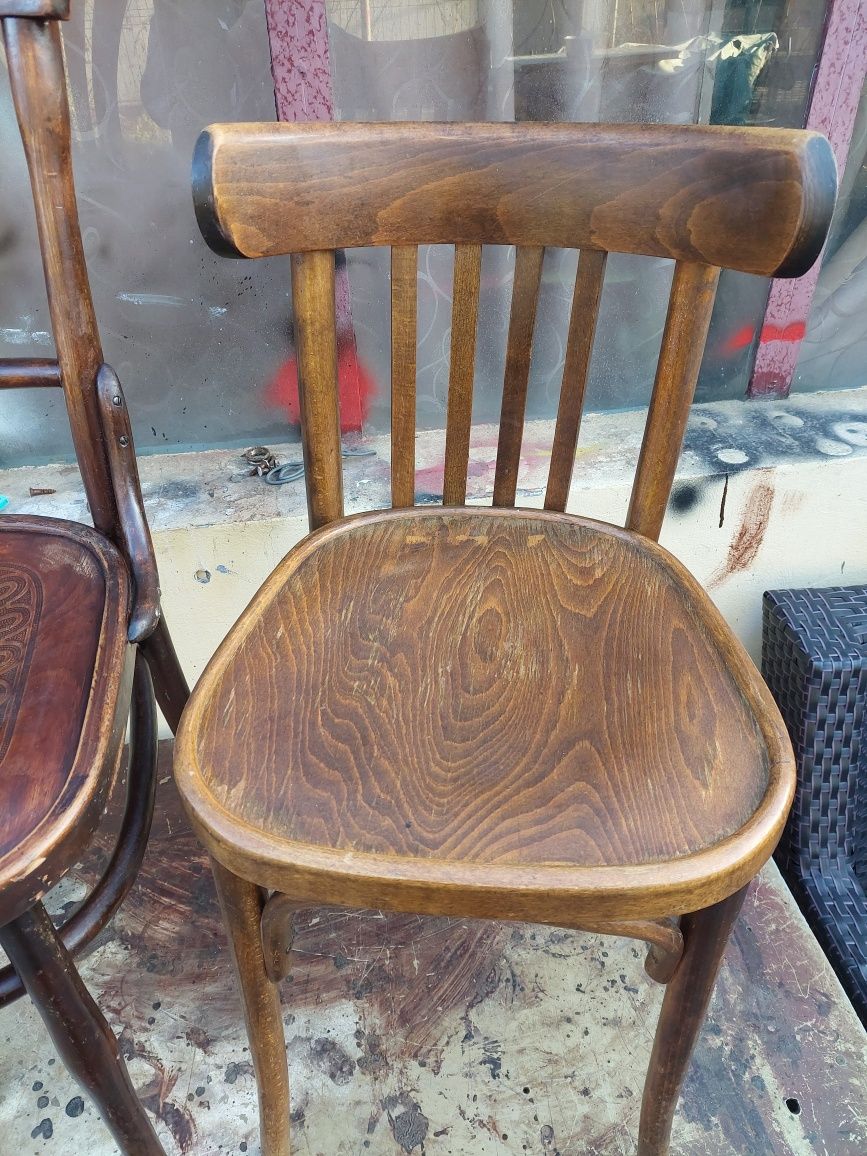 Scaune thonet în stare buna