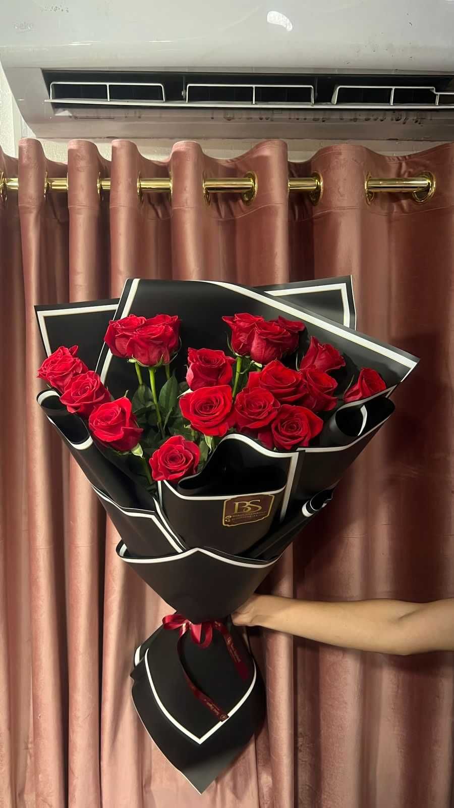 Цветы Розы метровые Шымкент доставка выгодные цены