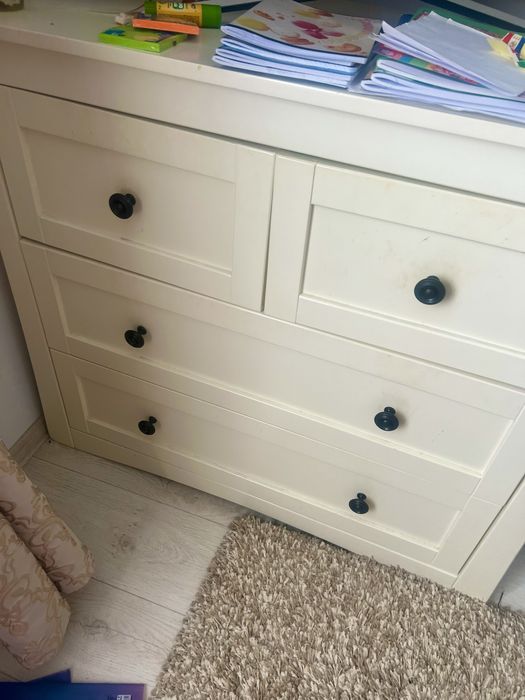 2 Dulapuri si 1 comoda din lemn masiv Mothercare - Urgent